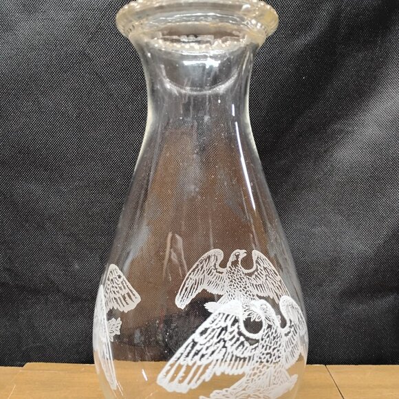 Vintage Etched Eagle Design Glass Oil Lamp Chimney - Picture 6 of 8